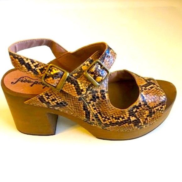 New FREE PEOPLE Belem Clogs Snake Print Chunky Platform Sandal 8.5 MSRP $168 - Picture 2 of 8
